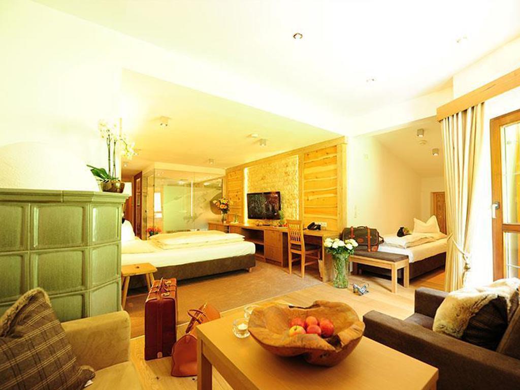 Salnerhof Superior Lifestyle Resort Ischgl Habitación foto