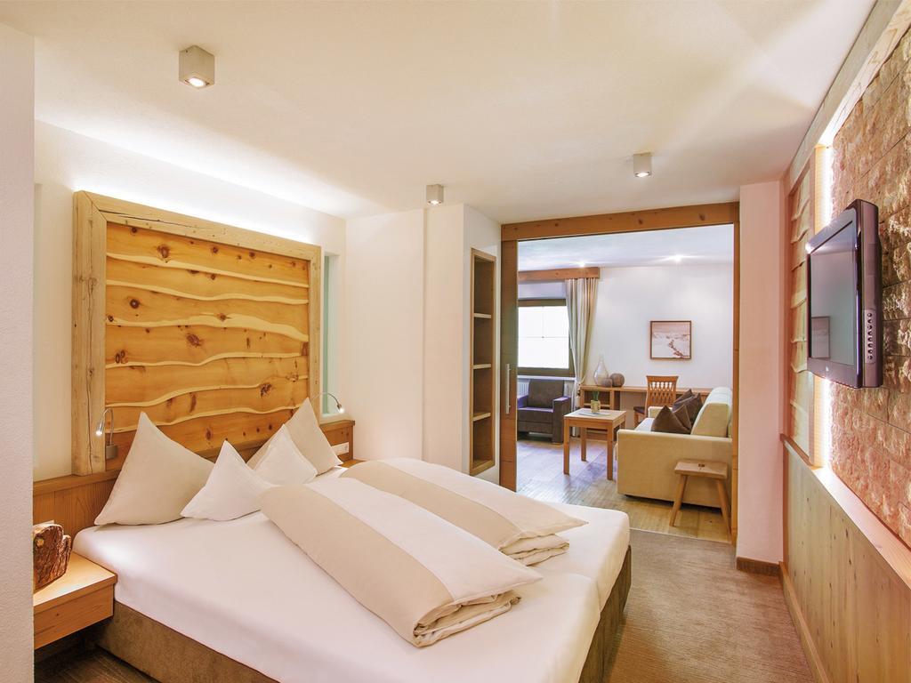 Salnerhof Superior Lifestyle Resort Ischgl Habitación foto